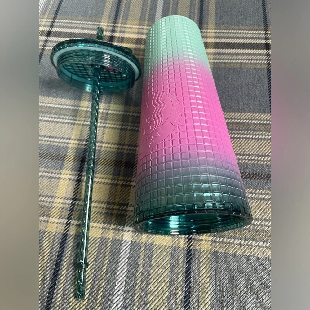 Starbucks 2024 Love Colorful Gradient Grid Cold Cup Tumbler. NWT valentines Day